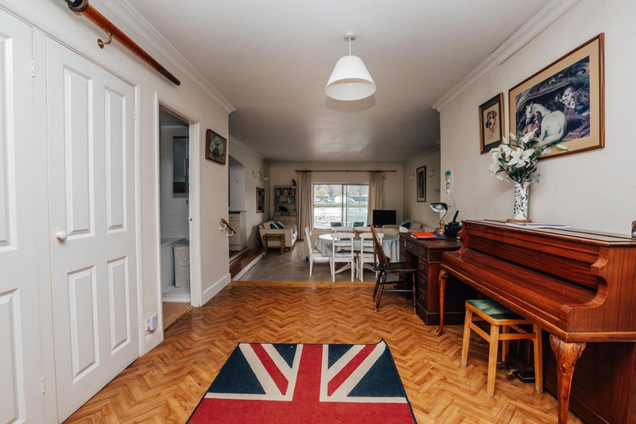 Ferienwohnung Water's Edge Henley-on-Thames Exterior foto
